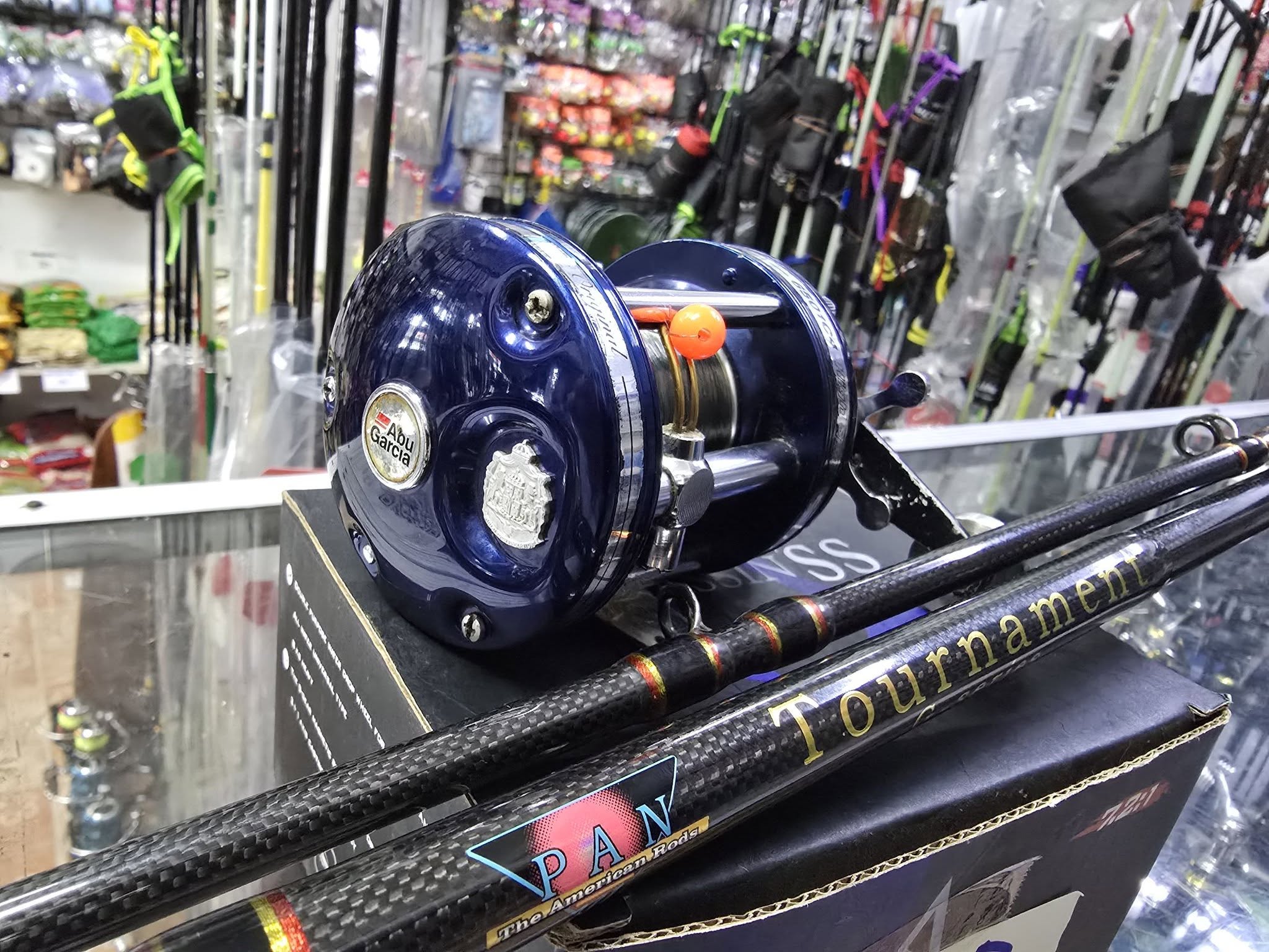 รอก Abu Garcia และคันเบ็ด PAN